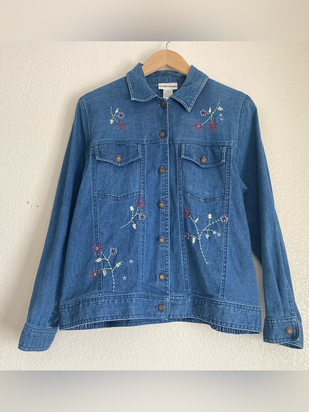 Vintage Alfred Dunner embroidered floral button down denim shirt jacket, 10